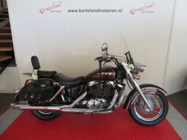 2003 Honda VT 1100 C3 Shadow - € 4.490 (1/1)