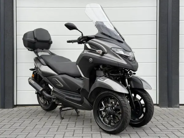 2021 Yamaha Tricity 300 | Akrapovic | 2021 | ABS - Reserved (1/1)