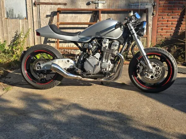 1993 Honda CB 750 - €2,000 · Bidding (1/1)