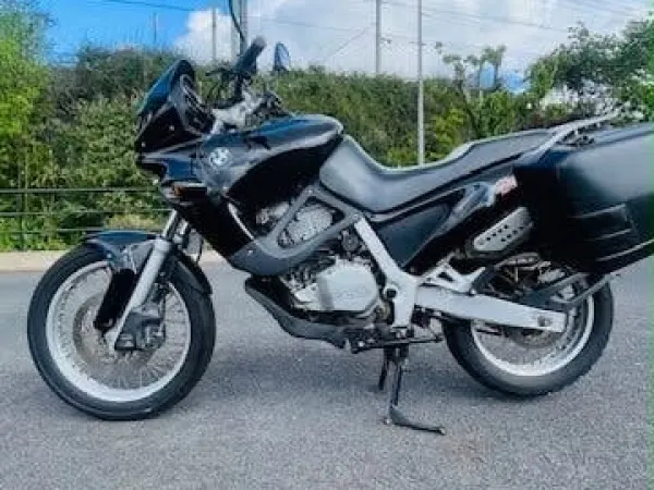 Bouwjaar onbekend BMW F 650 ST-Toermotor met Zijkoffers - € 1.750 · Bieden (1/1)