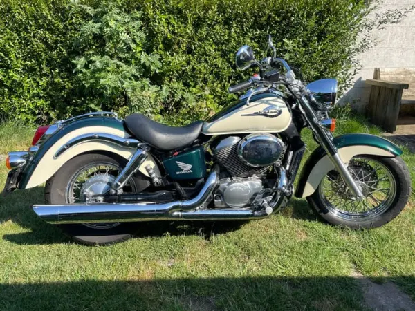 1999 Honda VT 750 - €2,500 · Bidding (1/1)