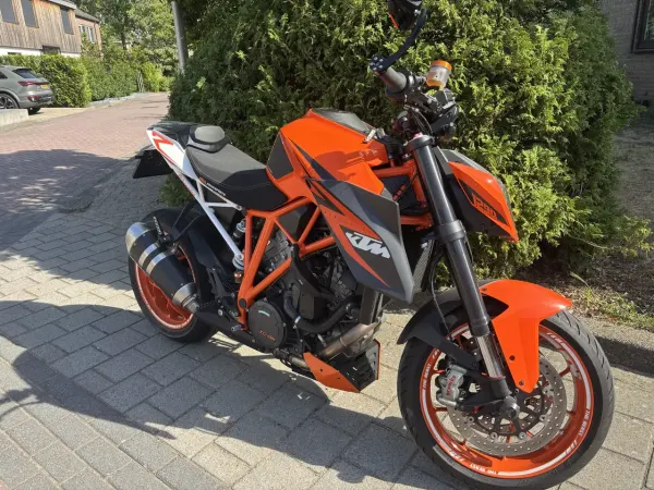 2015 KTM 1290 Super Duke R - €8,750 (1/1)