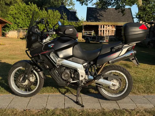 2003 Aprilia Caponord 1200 - €2,350 (1/1)
