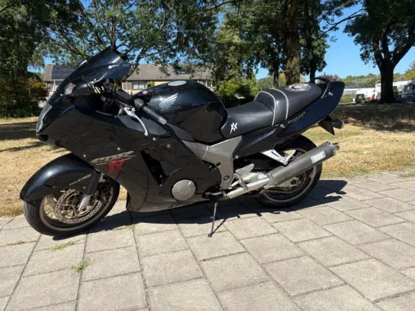 2000 Honda cbr 1100 - € 2.995 · Bieden (1/1)