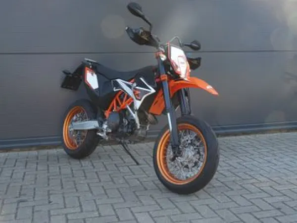 2013 KTM 690 SMC R - €5,499 · Bidding (1/1)
