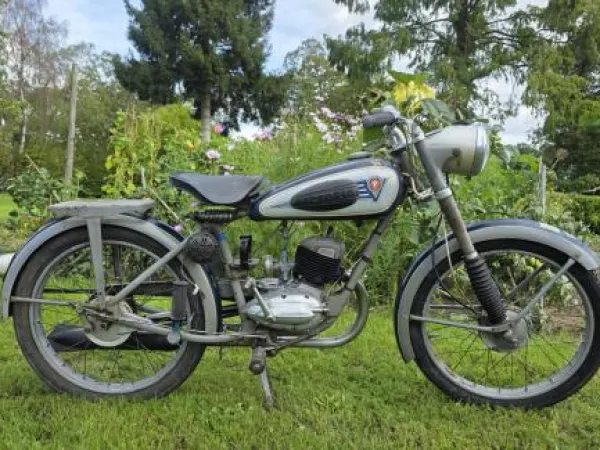 1951 Victoria Bi-Fix 125cc in First Paint - € 1.950 (1/1)