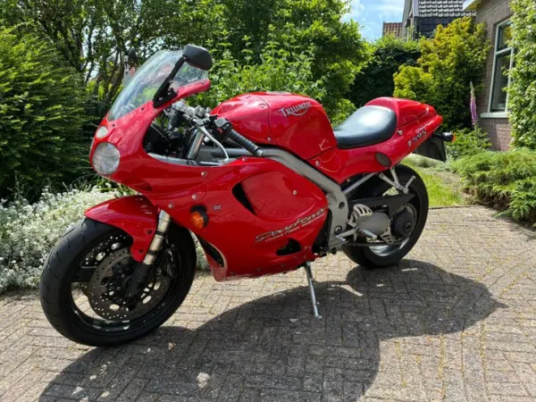 1998 Triumph Daytona 595 T - €1,950 · Bidding (1/1)