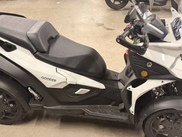 2019 Qooder QV4 – 399 cc – Slechts 2.500 km – Nieuwstaat - € 5.000 · Bieden (1/1)