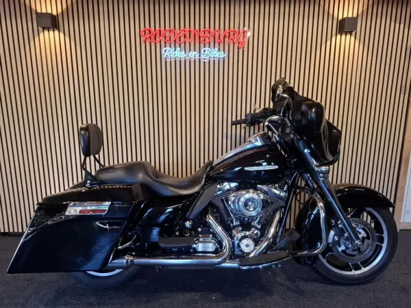 2013 Harley-Davidson Street Glide FLHX - € 11.950 (1/1)