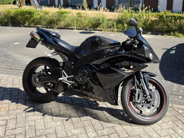 2007 Yamaha YZF-R1 - € 5.999 (1/1)
