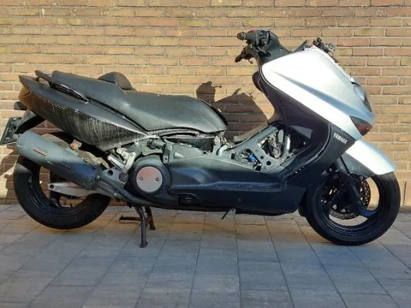 2002 Yamaha T Max 500 – Project – NL Kenteken – WOK – Sleutel - € 750 (1/1)