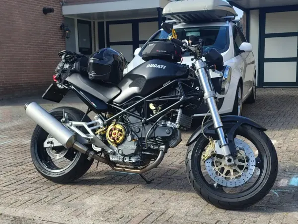 2001 Ducati Monster 900 - €3,300 (1/1)