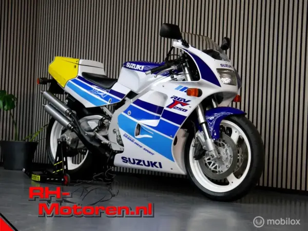 1992 Suzuki RGV 250 - € 13.950 (1/1)