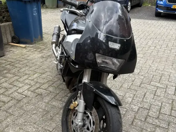 1993 Yamaha FZR 1000 - € 1.300 (1/1)