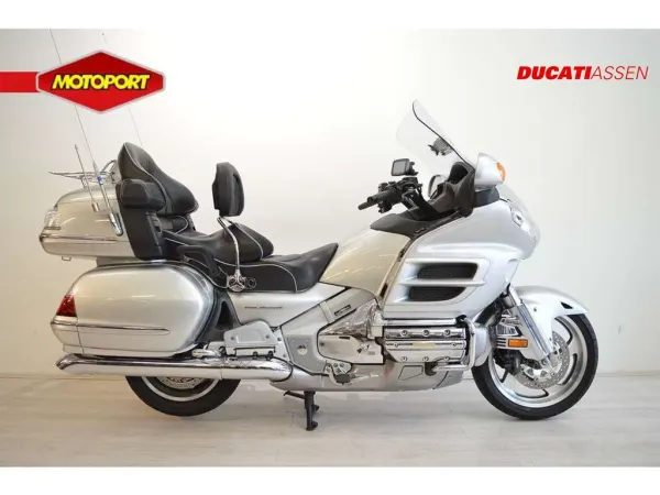 2010 Honda GL 1800 Goldwing ABS - € 11.490 (1/1)