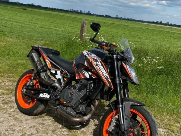 2019 KTM 790 Duke L - €5,800 · Bidding (1/1)