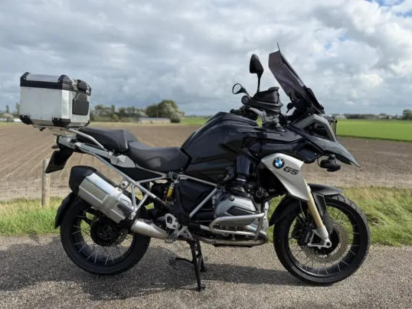 2013 BMW R1200GS 2013 Black Custom - €9,750 · Bidding (1/1)