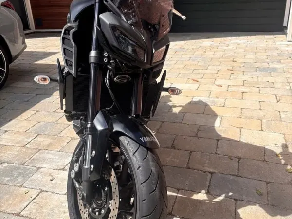 Bouwjaar onbekend Yamaha MT-09 Naked Bike-Slechts 6300+ kms - Bieden (1/1)