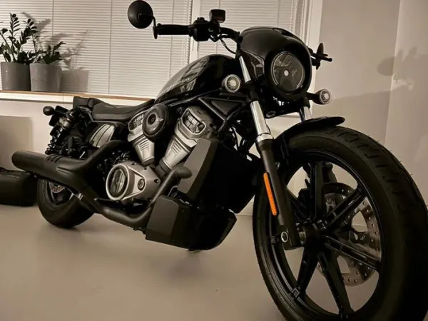 2023 Harley-Davidson Nightster 2023 Vivid Black | BTW-VRIJ| Nieuw - €11,750 · Bidding (1/1)