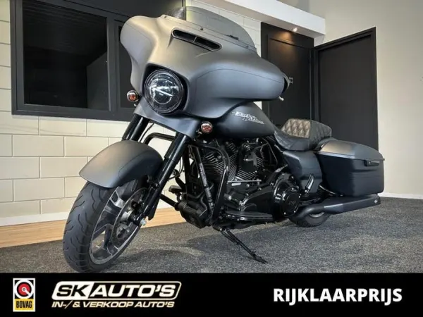 2014 Harley-Davidson 103 FLHXS StreetGlide 103 StreetGlide Speci - € 22.995 (1/1)