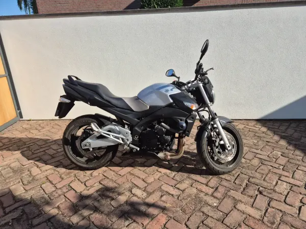 2007 Suzuki GSR 600 - € 3.200 (1/1)