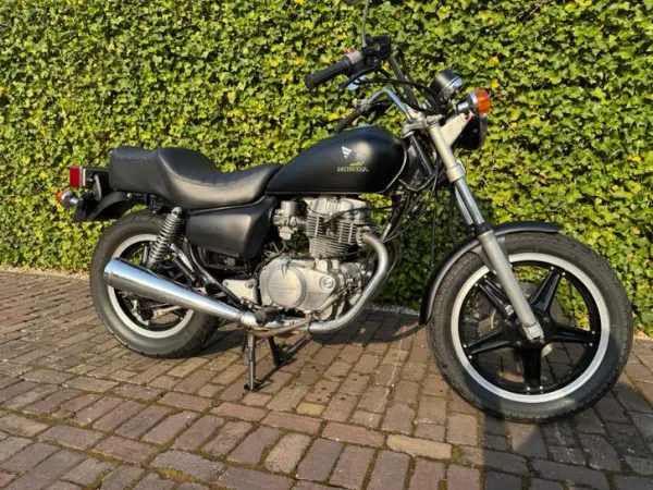 1985 Honda CB 400 - € 2.950 (1/1)