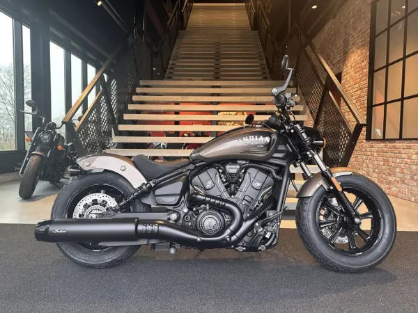 Year unknown Indian Scout Bobber Ltd+Tech - €17,990 (1/1)