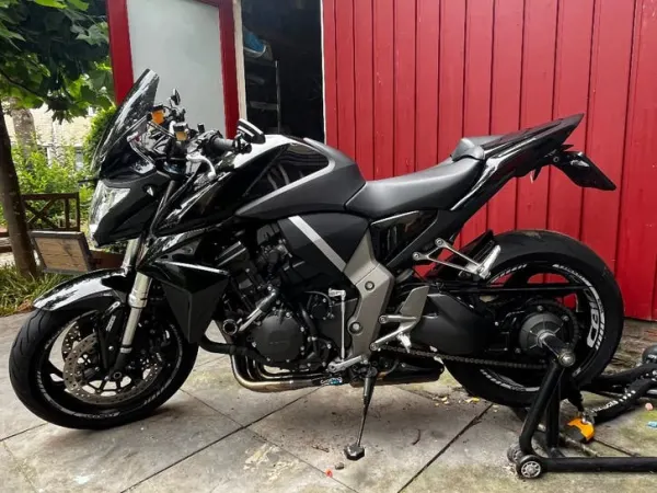 2010 Honda CB1000R ABS | Uitstekende Staat | Veel Accessoires - €5,750 · Bidding (1/1)