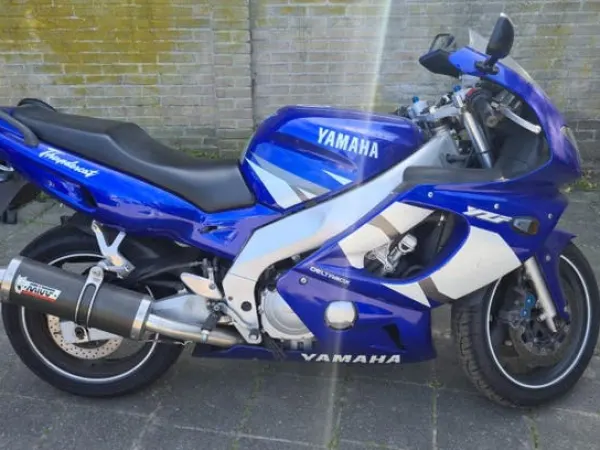 2002 Yamaha Motoren - €3,000 · Bidding (1/1)