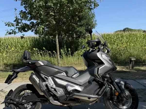 2020 Honda X-ADV - €9,500 · Bidding (1/1)