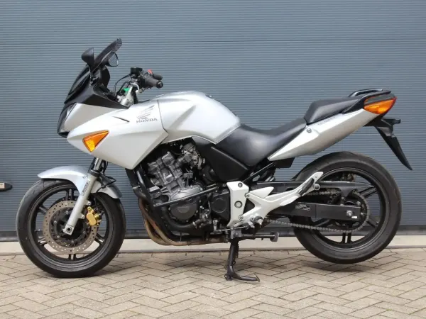 2004 Honda CBF 600 - €2,850 (1/1)