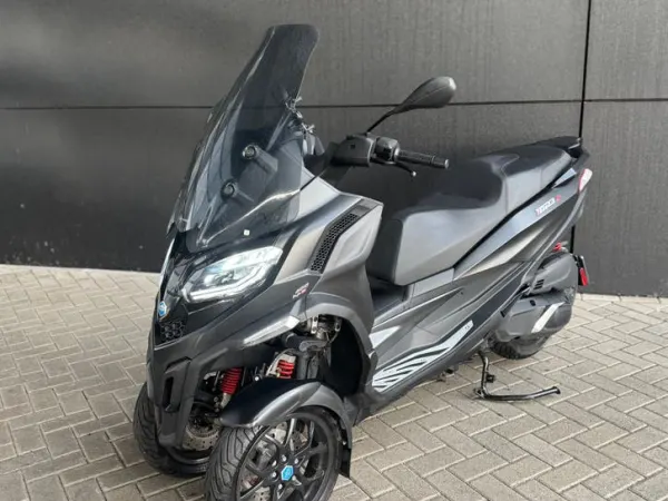 2022 Piaggio MP3 400 HPE | 20.058 KM | Volledig Onderhouden - €6,000 · Bidding (1/1)