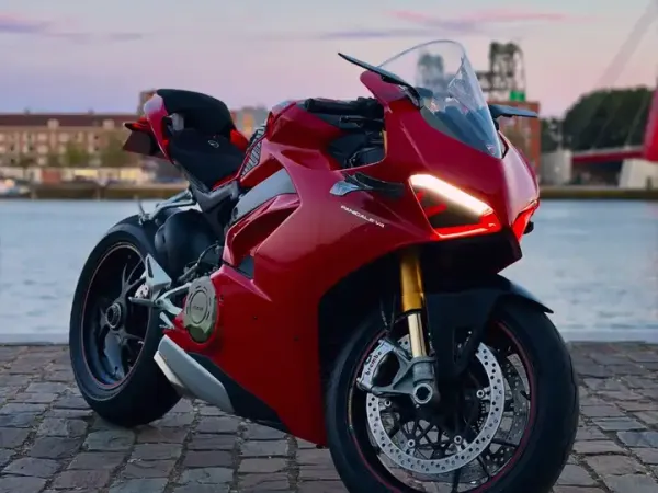 2018 Ducati Panigale V4 S - €22,500 (1/1)