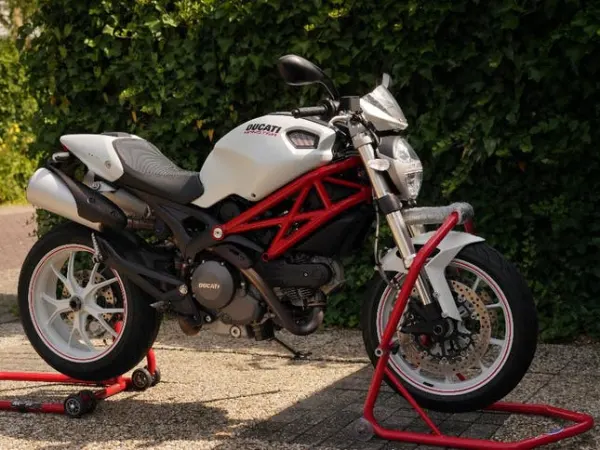 2013 Ducati Monster 796 A2 Lage Kilometerstand - € 6.349 · Bieden (1/1)