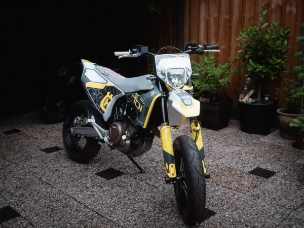 2020 Husqvarna 701 Supermoto - €7,800 (1/1)