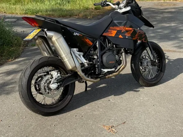 2007 KTM 690 Supermoto - € 3.500 · Bieden (1/1)