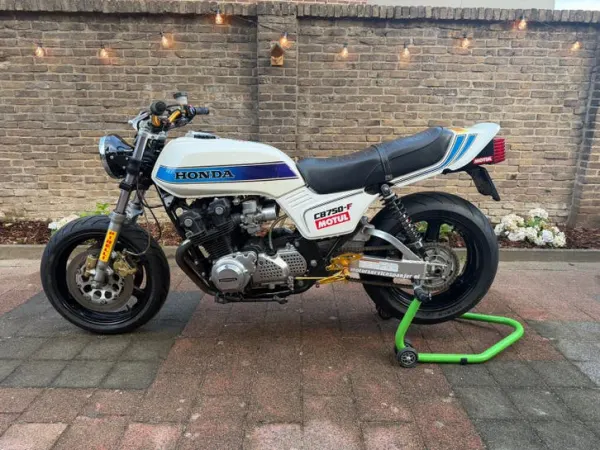 1980 Honda CB750F 1980 Hybrid Custom - € 3.000 · Bieden (1/1)