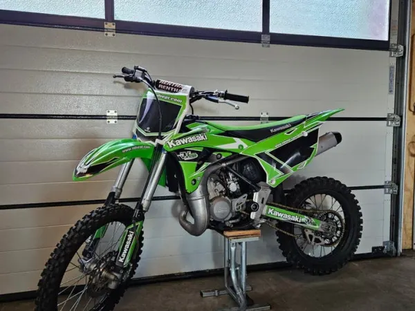 2016 Kawasaki KX 85 (2016)-Nette en Goed Onderhouden Crossmotor - €2,900 · Bidding (1/1)