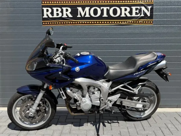 2006 Yamaha FZ 6 Fazer - € 3.190 (1/1)