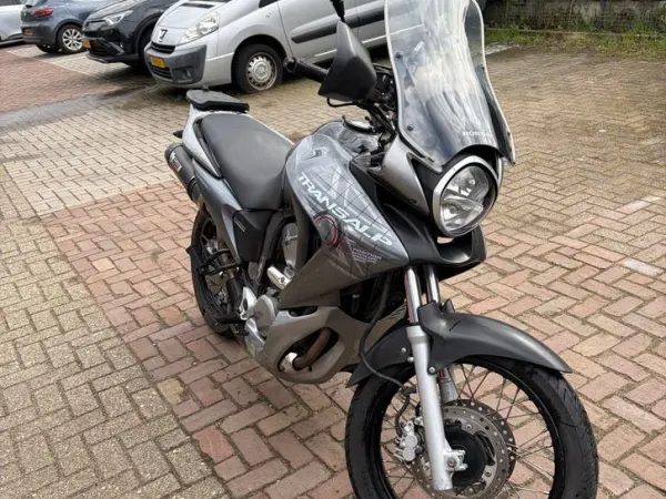 2008 Honda Transalp - €4,500 · Bidding (1/1)