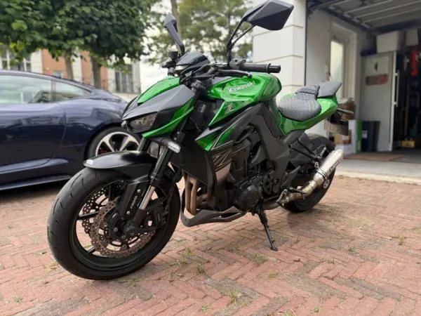 Bouwjaar onbekend Kawasaki Z 1000 - € 9.370 · Bieden (1/1)