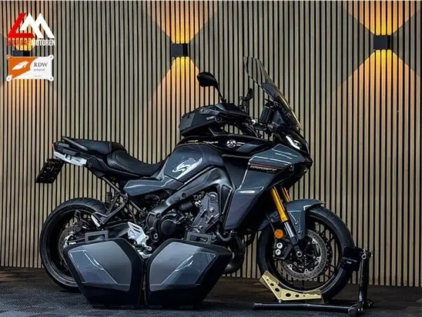 2023 Yamaha Tracer 9 GT + - € 15.749 (1/1)