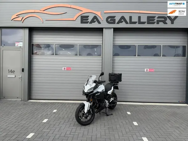 2024 BMW F 900 XR - €12,950 (1/1)