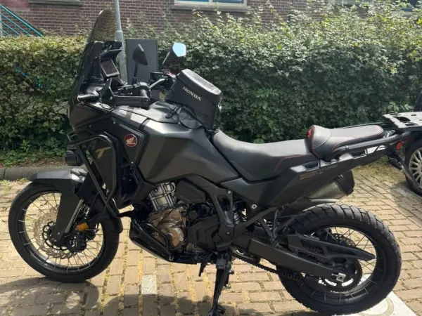 2022 Honda CRF1100 Africa Twin Adventure Sports 2022 Full Option - € 17.000 · Bieden (1/1)