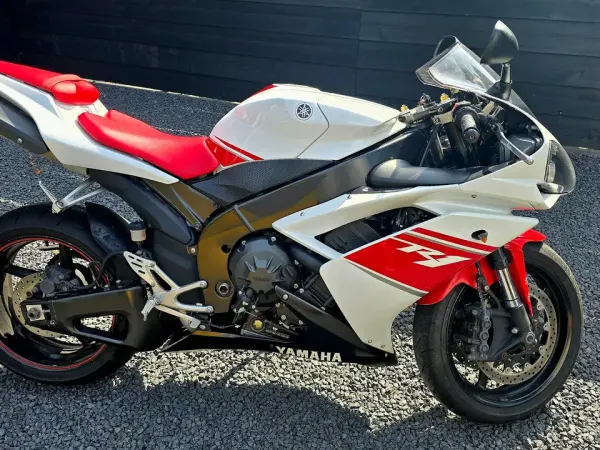 2008 Yamaha YZF-R1 - € 9.000 (1/1)