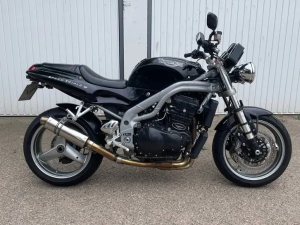 Bouwjaar onbekend Triumph Speed Triple 955i - € 2.500 · Bieden (1/1)