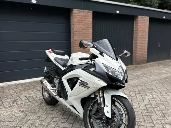 2010 Suzuki GSX-R 600 - €5,500 (1/1)