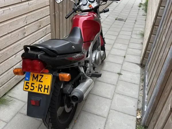 1999 Suzuki GS 500 - €900 (1/1)