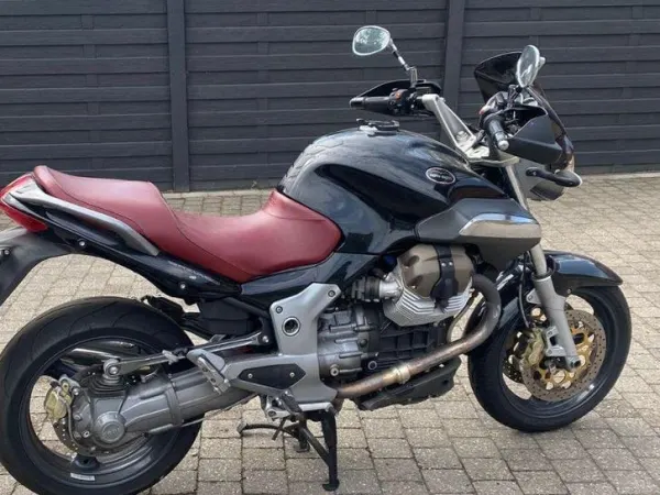 2006 Moto Guzzi Breva 1100 I.E. Tour. 2006 - € 2.500 · Bieden (1/1)