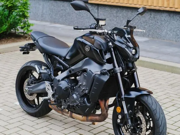 2023 Yamaha MT-09 | 2023 | Origineel | Dealer Onderhouden - € 9.600 (1/1)